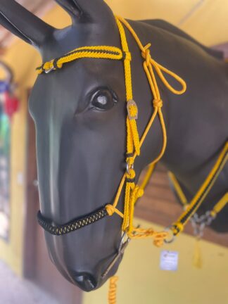 Traia de cordinha com 4 itens